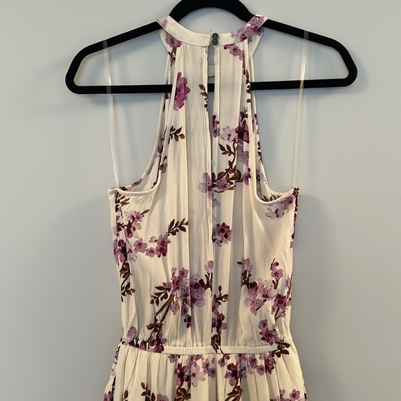 American Eagle Outfitters - Picture 5 of 5